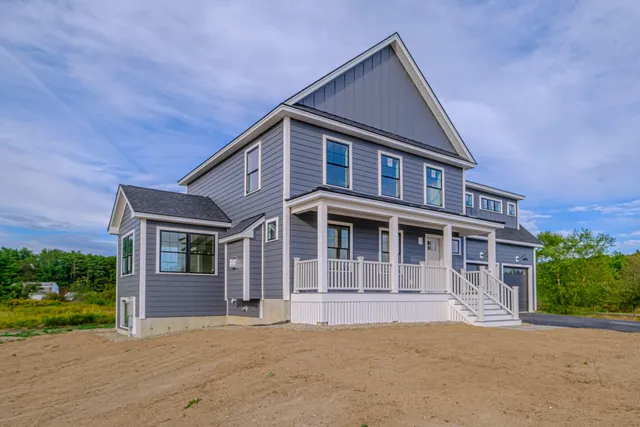$895,000 | 5 Moxie Lane, Biddeford, ME 04005