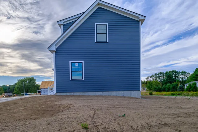 $895,000 | 5 Moxie Lane, Biddeford, ME 04005