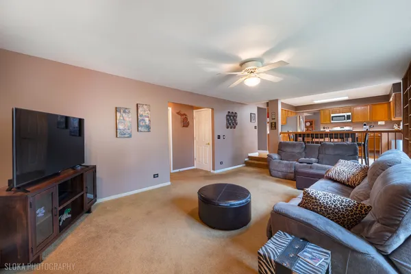$489,000 | 621 Kirkland Drive, Algonquin, IL 60102