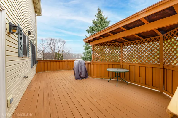 $489,000 | 621 Kirkland Drive, Algonquin, IL 60102