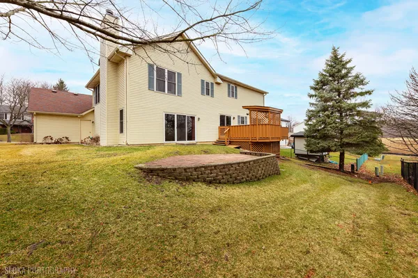 $489,000 | 621 Kirkland Drive, Algonquin, IL 60102