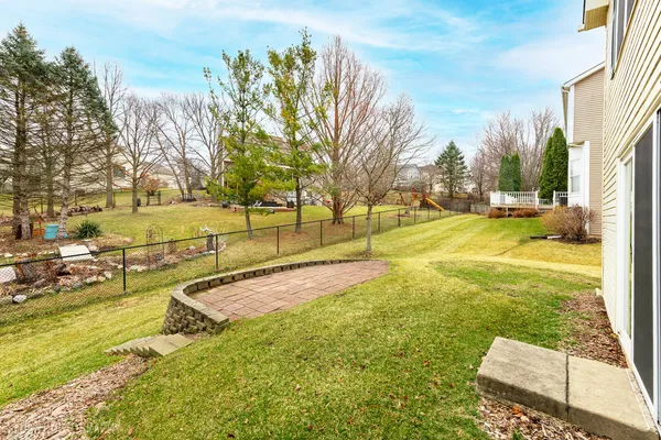 $489,000 | 621 Kirkland Drive, Algonquin, IL 60102