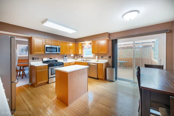 $489,000 | 621 Kirkland Drive, Algonquin, IL 60102