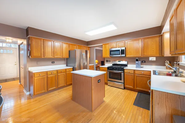 $489,000 | 621 Kirkland Drive, Algonquin, IL 60102