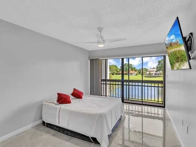 $1,800 | 3200 Twin Lakes Terrace, Unit 202, Fort Pierce, FL 34951