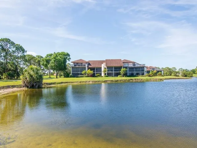 $1,800 | 3200 Twin Lakes Terrace, Unit 202, Fort Pierce, FL 34951