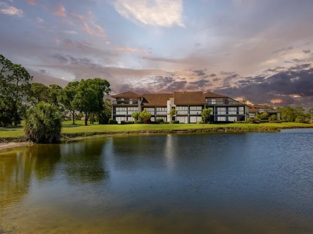 $1,800 | 3200 Twin Lakes Terrace, Unit 202, Fort Pierce, FL 34951