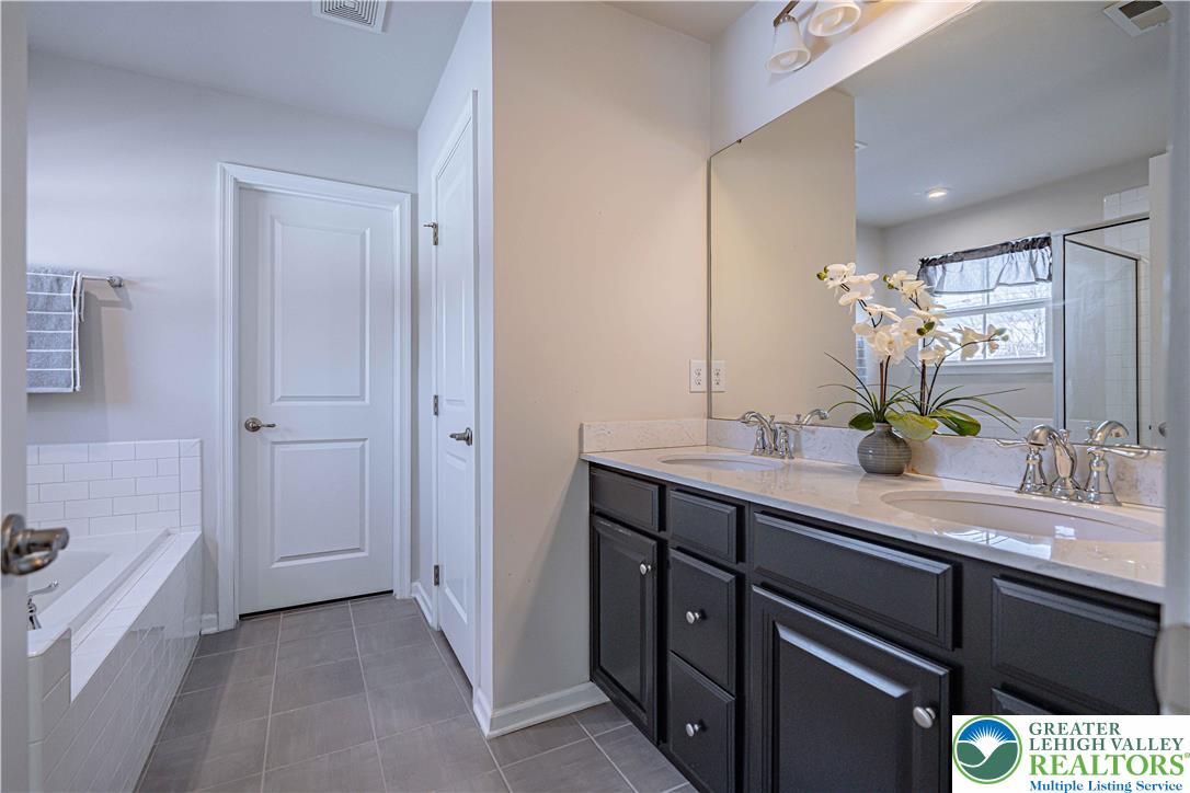 2584 Raya Way Easton, PA 18045 - Photo 41 of 55 Gallery Image 41