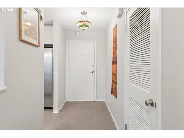 $495,000 | 16200 Pacific Highway, Lake Oswego, OR 97034