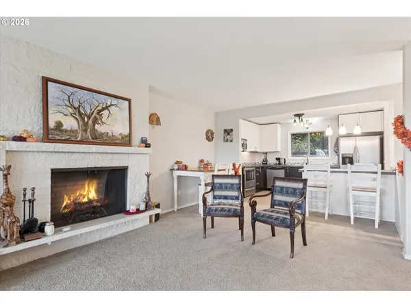 $495,000 | 16200 Pacific Highway, Lake Oswego, OR 97034