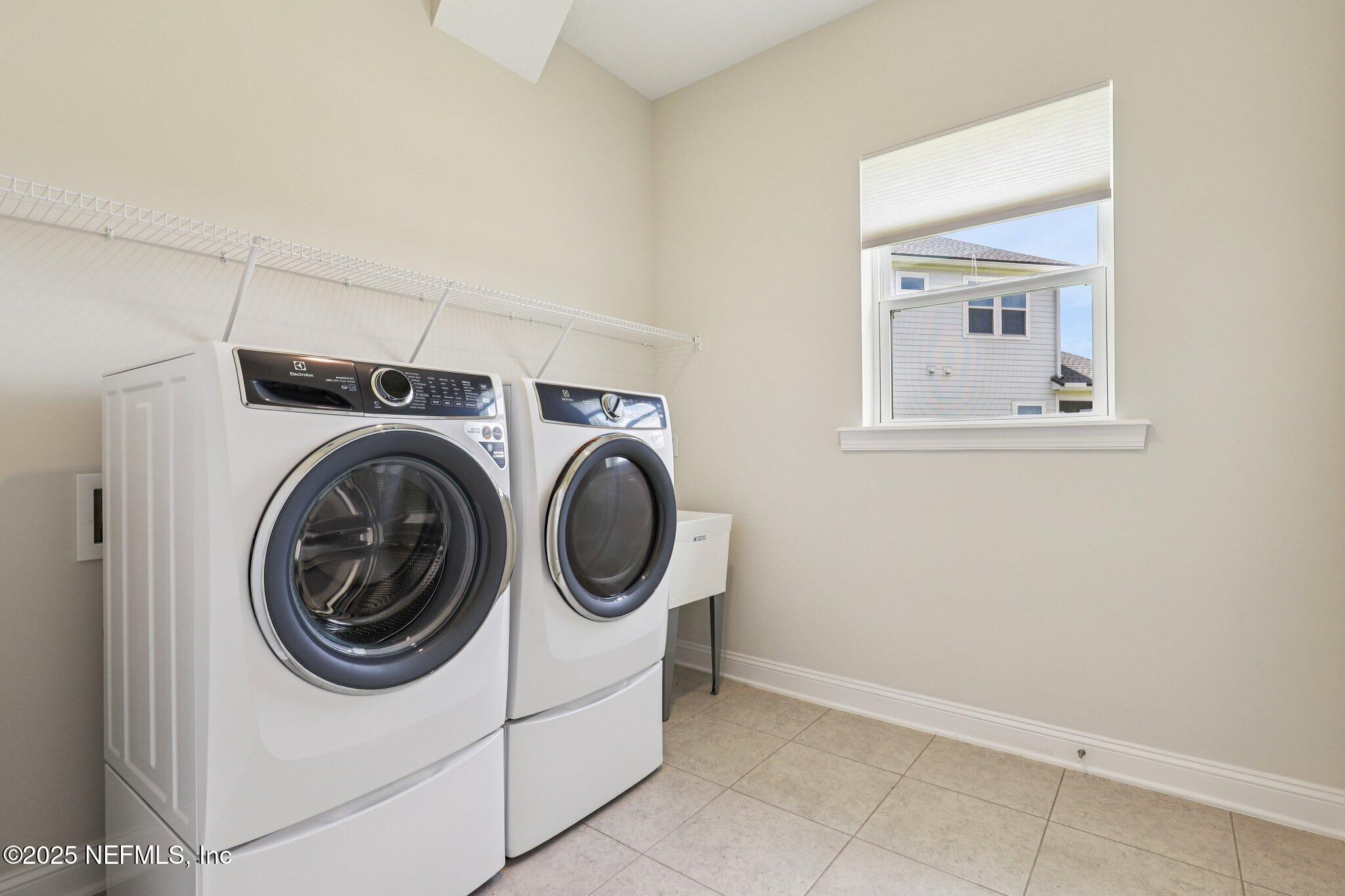 194 Snowbell Court St. Augustine, FL 32095 - Photo 42 of 89 Laundry room