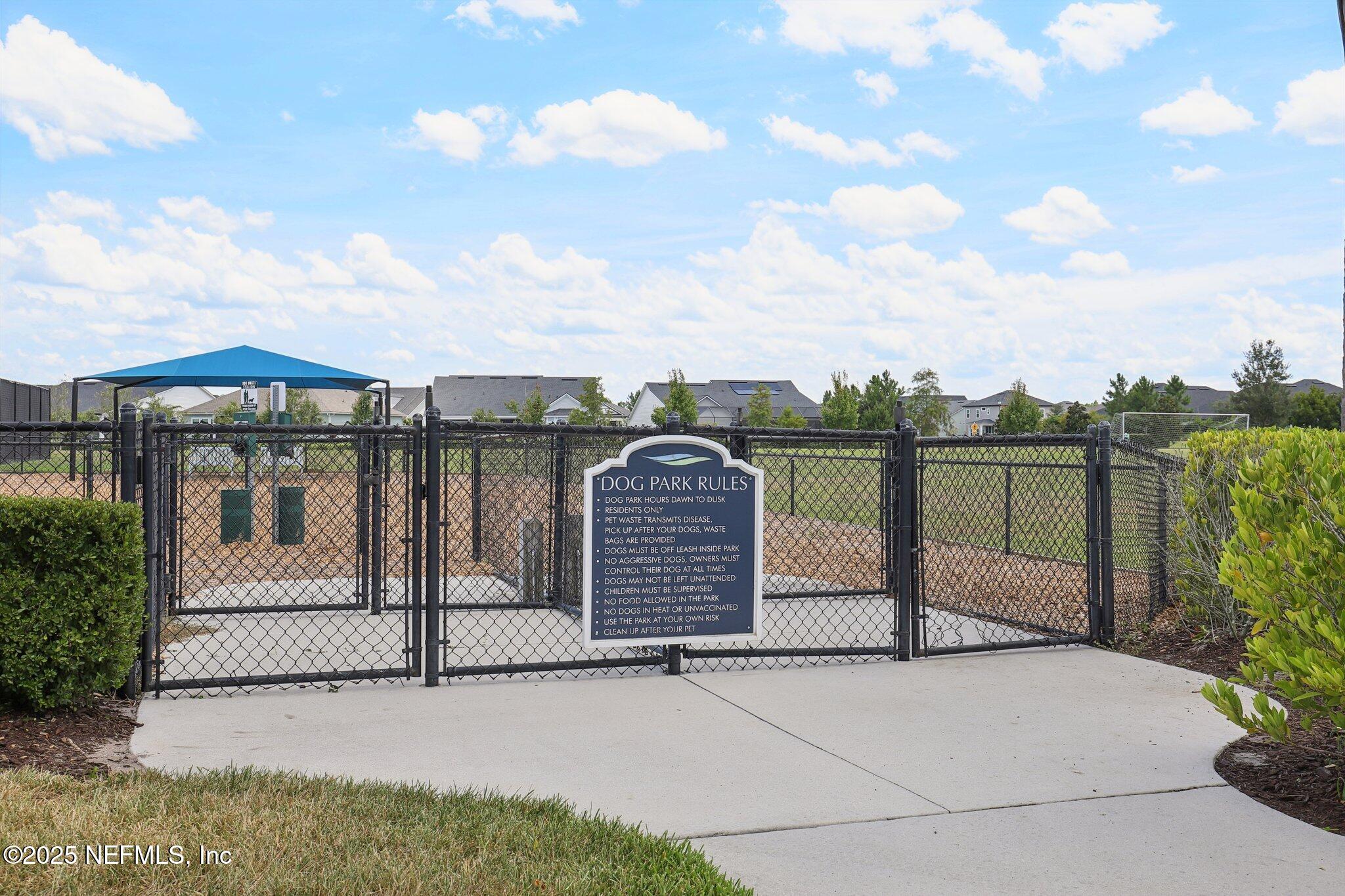 194 Snowbell Court St. Augustine, FL 32095 - Photo 74 of 89 a view of a fence in front of house