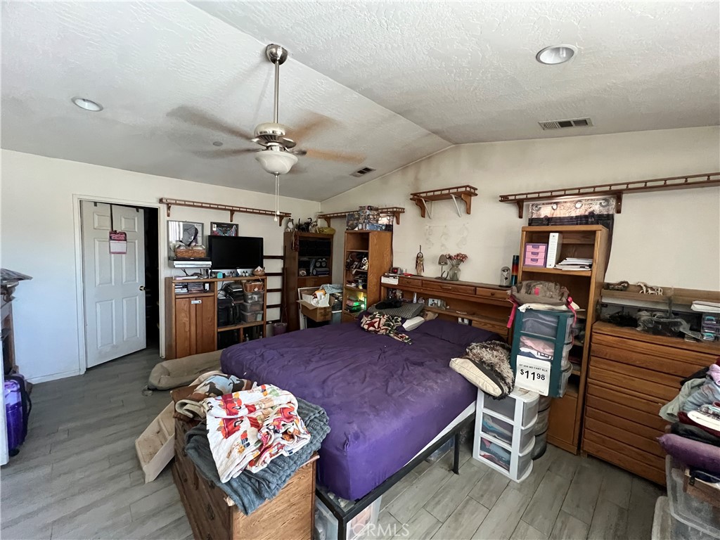 2825 Del Rosa Road Phelan, CA 92371 - Photo 20 of 40 Gallery Image 20