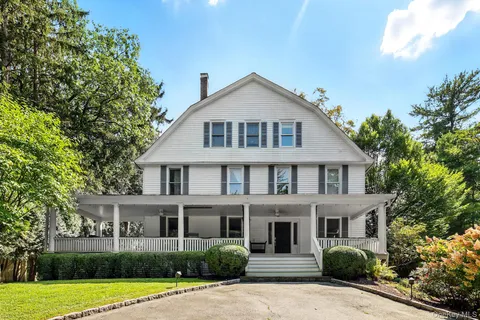 $2,750,000 | 276 Quaker Road, Chappaqua, NY 10514