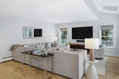 $2,750,000 | 276 Quaker Road, Chappaqua, NY 10514