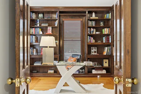 $2,750,000 | 276 Quaker Road, Chappaqua, NY 10514