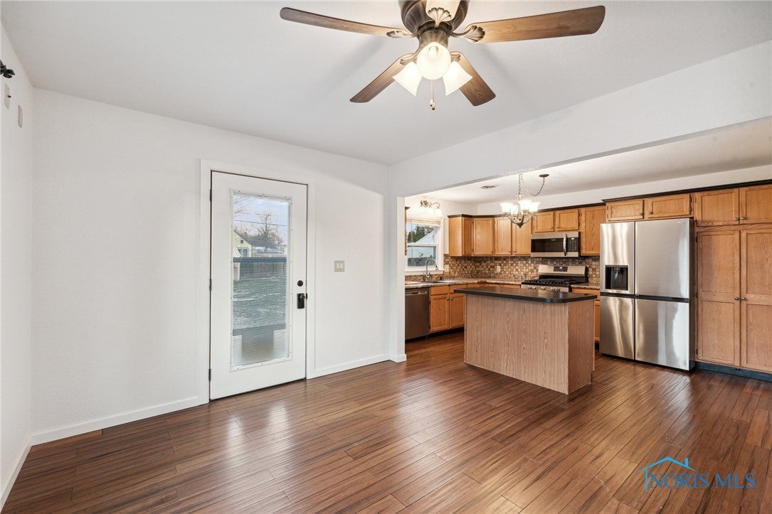1021 Rochelle Road Toledo, OH 43615 - Photo 16 of 47 Gallery Image 16