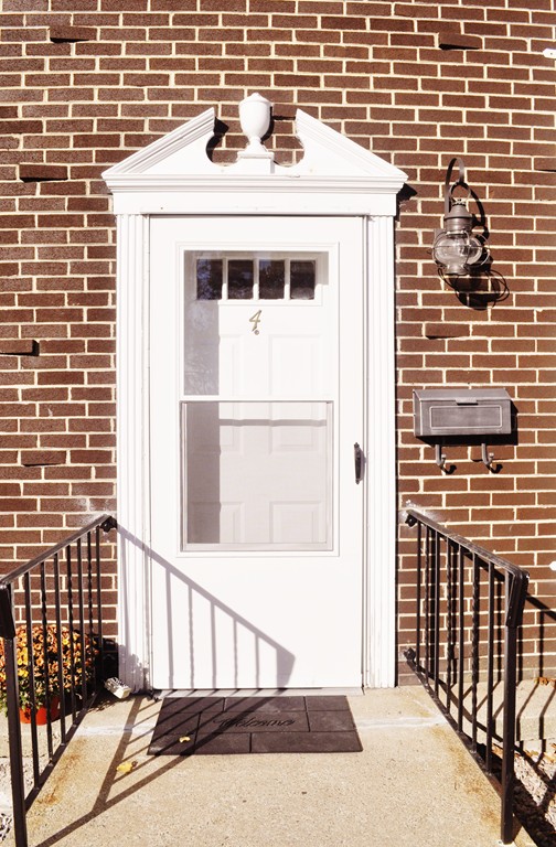 46 Tinson Road, Unit 4 Quincy, MA 02169 - Photo 1 of 30 Gallery Image 1