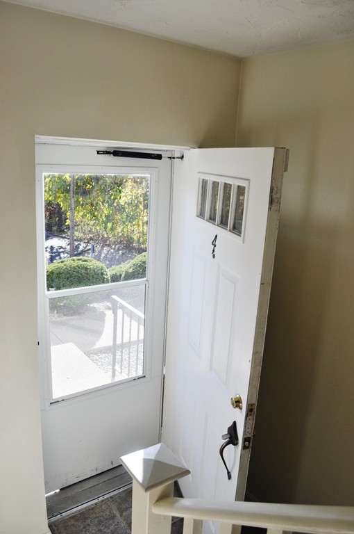 46 Tinson Road, Unit 4 Quincy, MA 02169 - Photo 4 of 30 Gallery Image 4