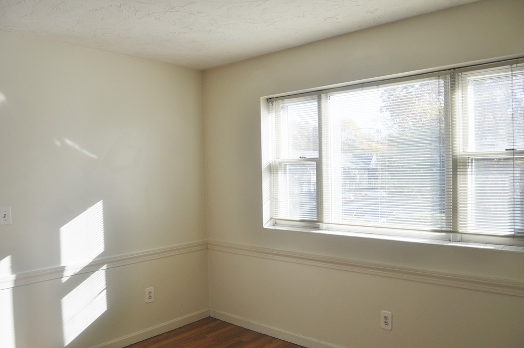 46 Tinson Road, Unit 4 Quincy, MA 02169 - Photo 7 of 30 Gallery Image 7