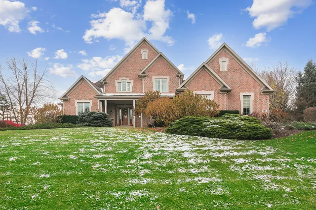 $750,000 | 614 Birch Hollow Drive, Antioch, IL 60002