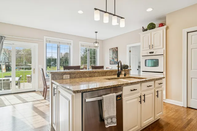 $750,000 | 614 Birch Hollow Drive, Antioch, IL 60002