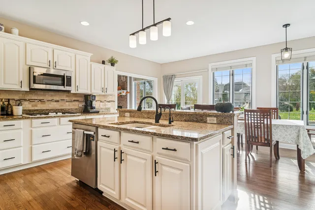 $750,000 | 614 Birch Hollow Drive, Antioch, IL 60002