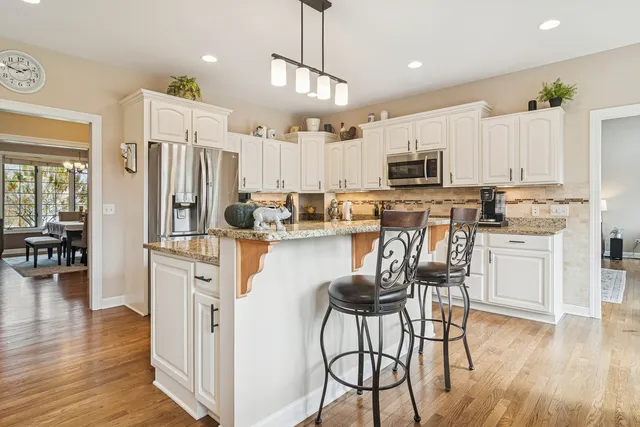 $750,000 | 614 Birch Hollow Drive, Antioch, IL 60002