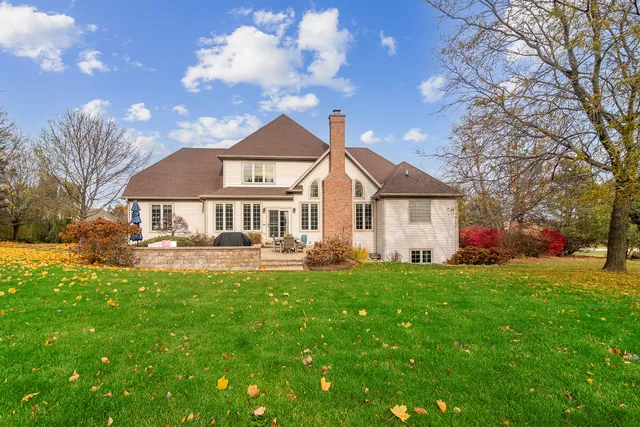 $750,000 | 614 Birch Hollow Drive, Antioch, IL 60002
