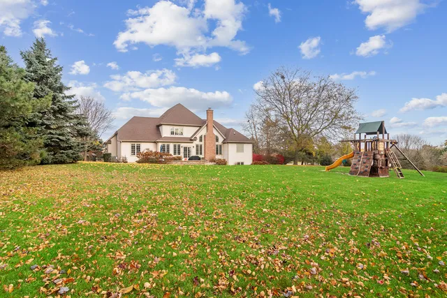 $750,000 | 614 Birch Hollow Drive, Antioch, IL 60002