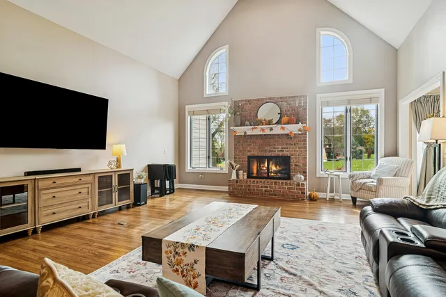 $750,000 | 614 Birch Hollow Drive, Antioch, IL 60002