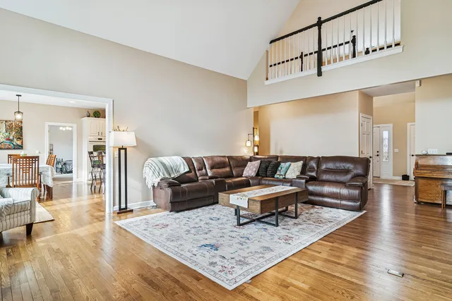 $750,000 | 614 Birch Hollow Drive, Antioch, IL 60002