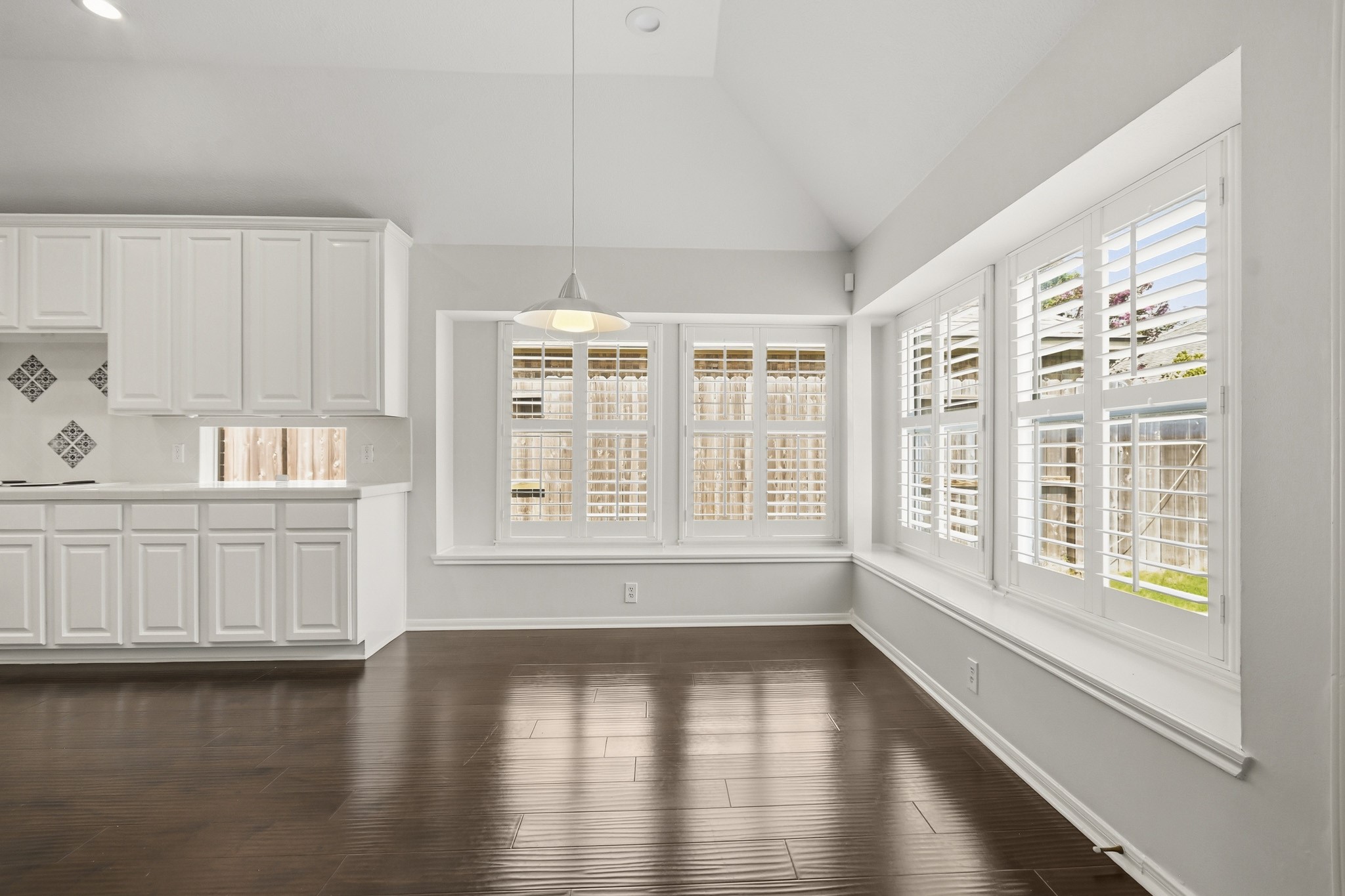 7019 Brookfir Lane Houston, TX 77040 - Photo 12 of 34