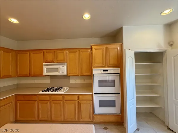 $2,933 | 2736 Carolina Blue Avenue, Henderson, NV 89052