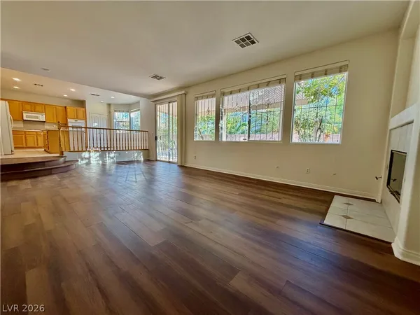 $2,933 | 2736 Carolina Blue Avenue, Henderson, NV 89052