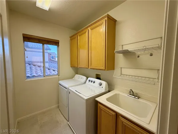 $2,933 | 2736 Carolina Blue Avenue, Henderson, NV 89052