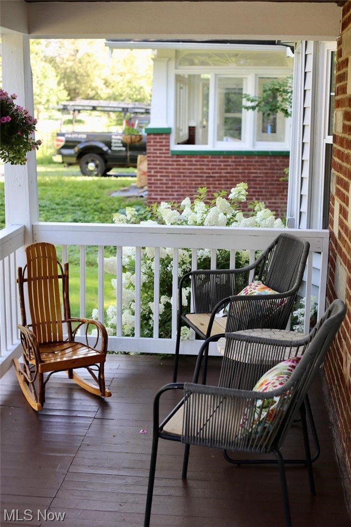 2452 Eaton Road Cleveland, OH 44118 - Photo 3 of 35 Gallery Image 3