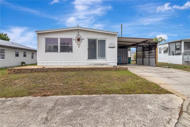 a house view with a outdoor space