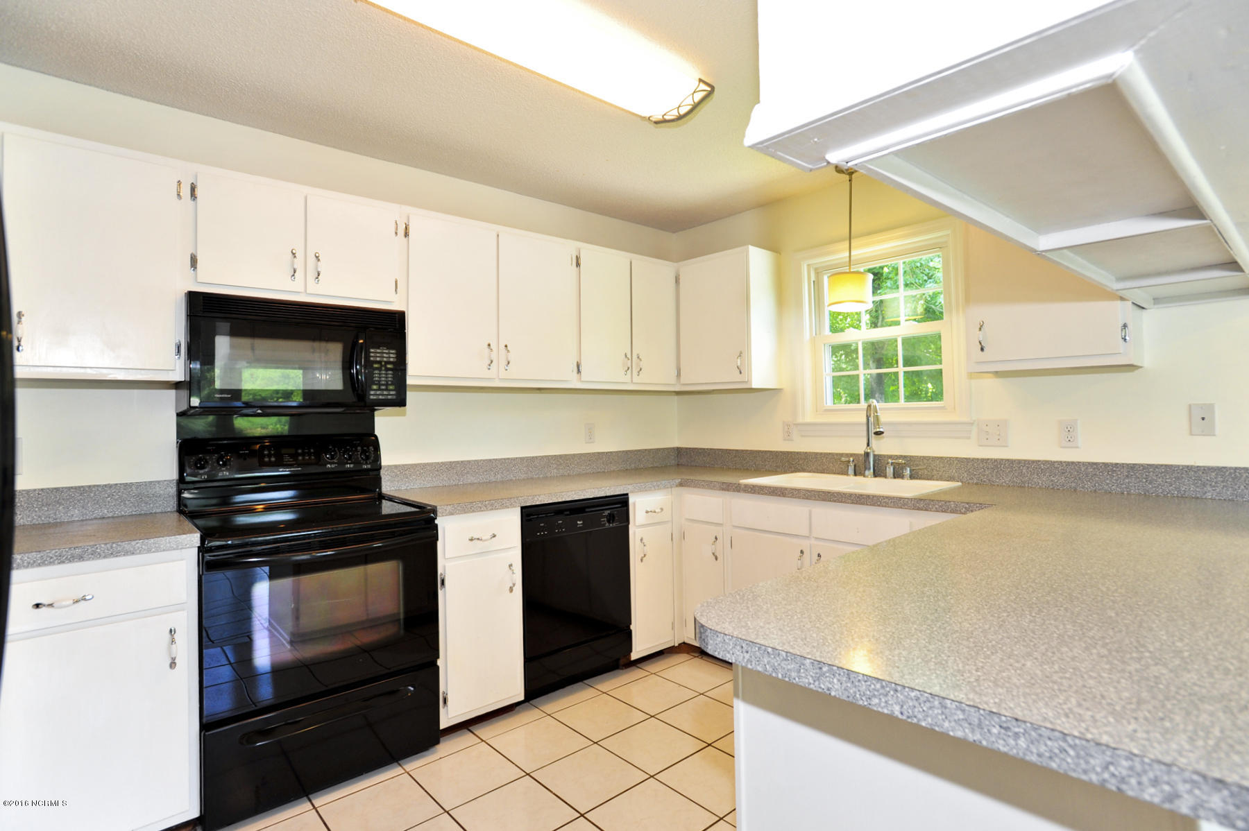 530 Shadowridge Road Jacksonville, NC 28546 - Photo 21 of 39 062 Kit
