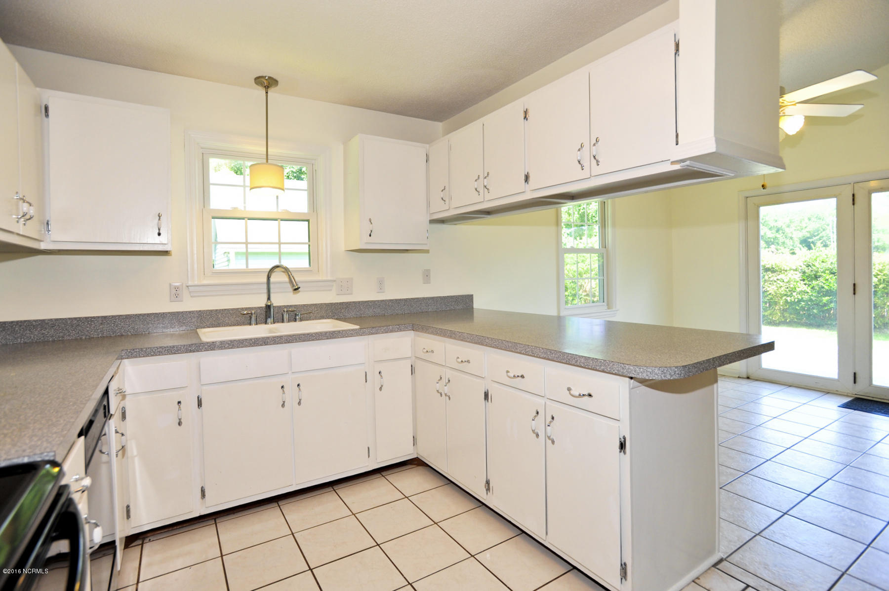 530 Shadowridge Road Jacksonville, NC 28546 - Photo 23 of 39 066 Kit