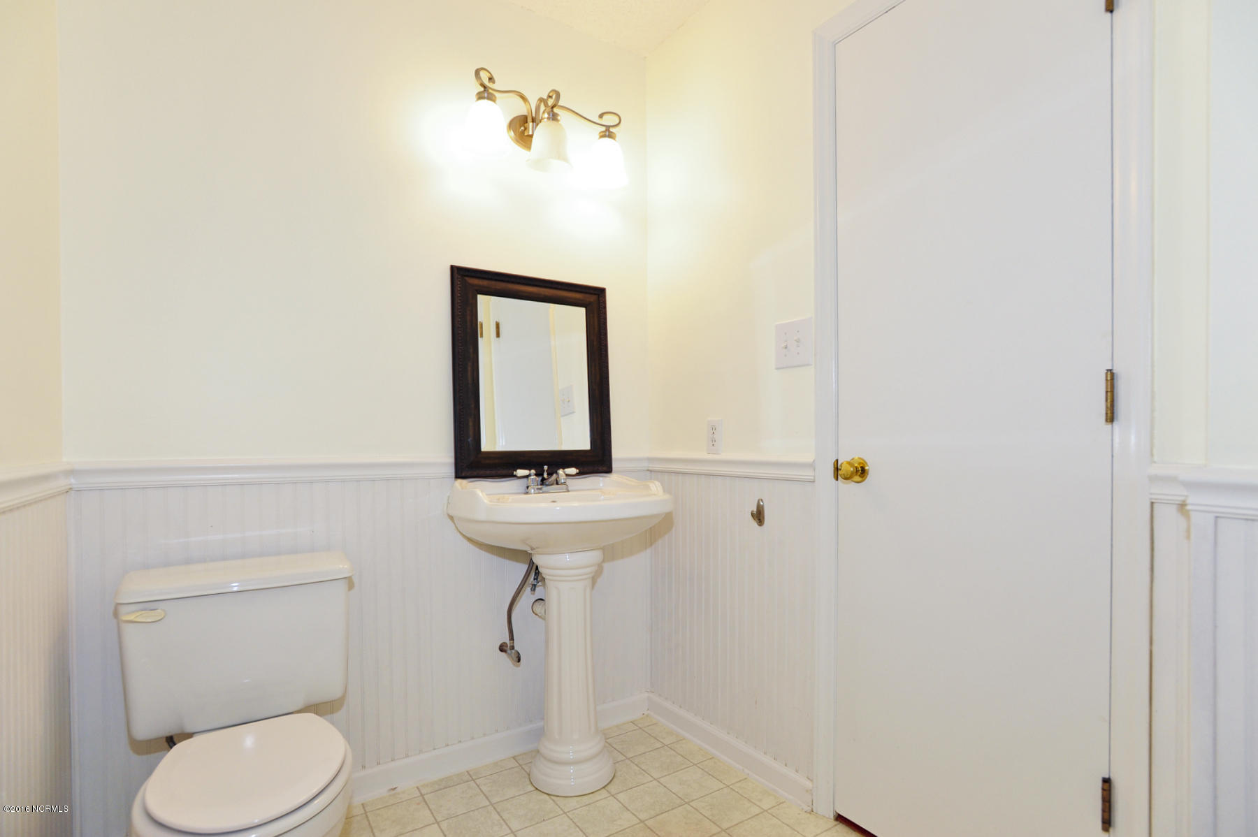 530 Shadowridge Road Jacksonville, NC 28546 - Photo 33 of 39 099 Bath