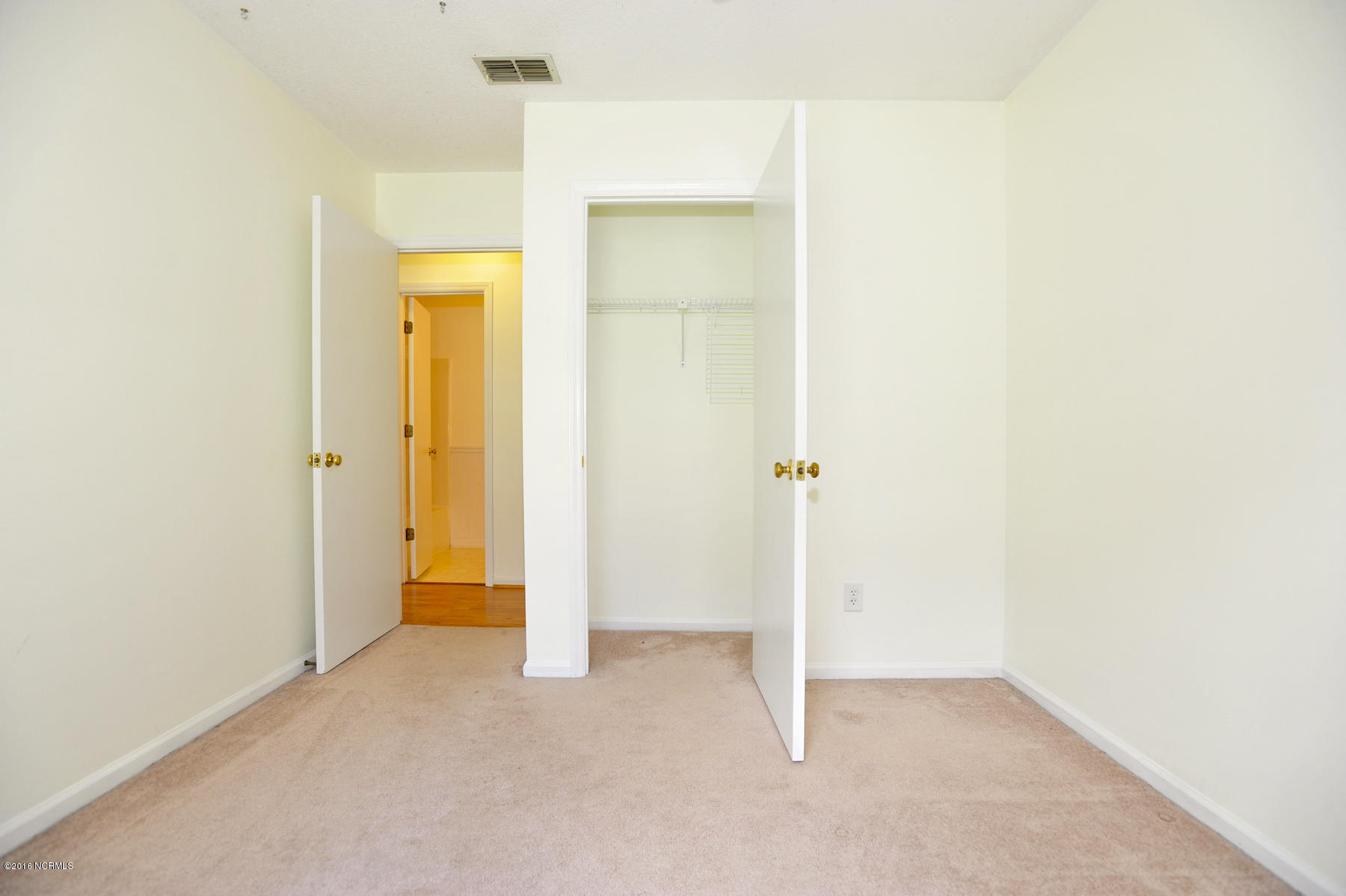 530 Shadowridge Road Jacksonville, NC 28546 - Photo 36 of 39 105 BRM 3