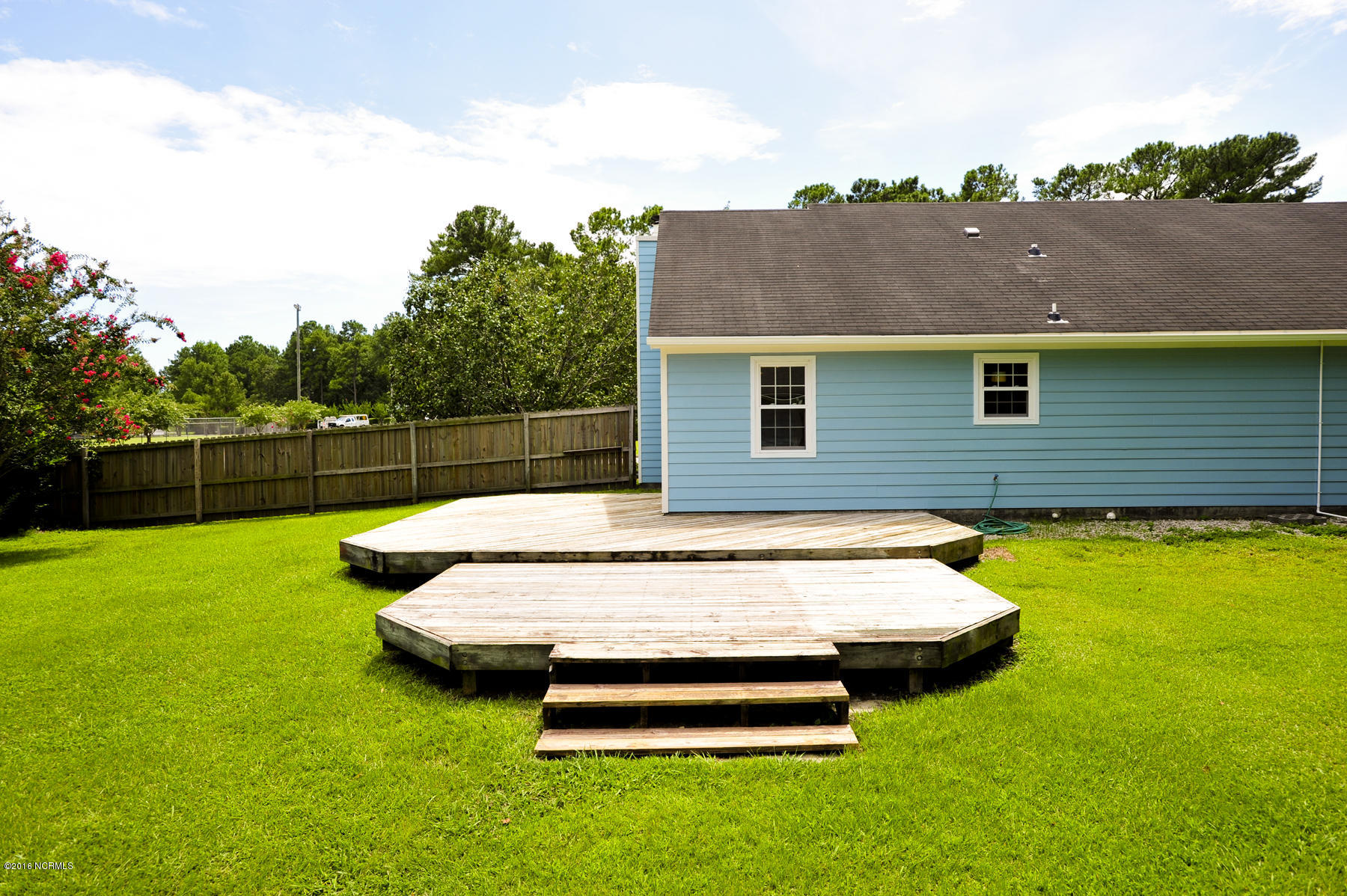 530 Shadowridge Road Jacksonville, NC 28546 - Photo 6 of 39 011 Deck