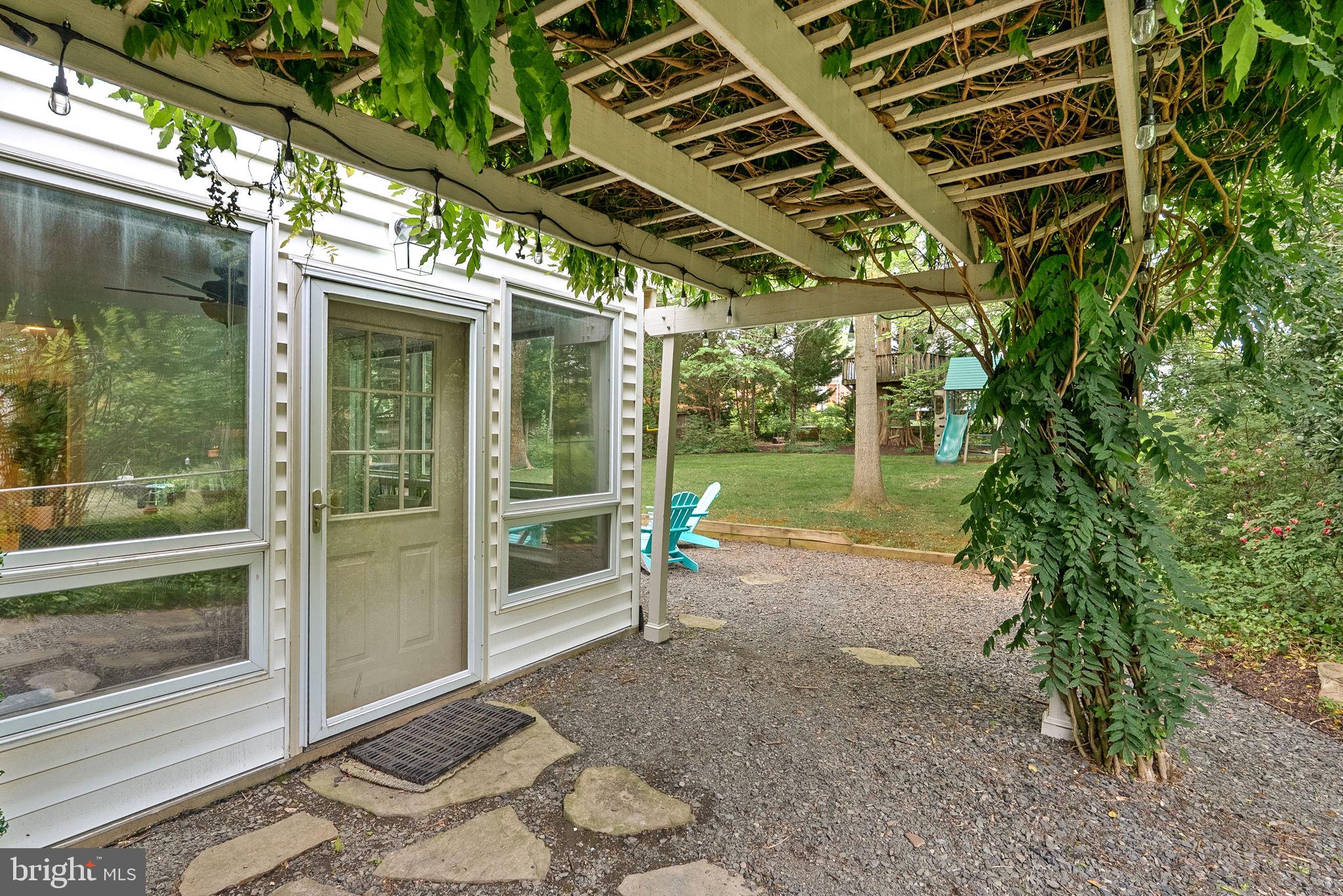 8707 Ridge Road Bethesda, MD 20817 - Photo 23 of 70