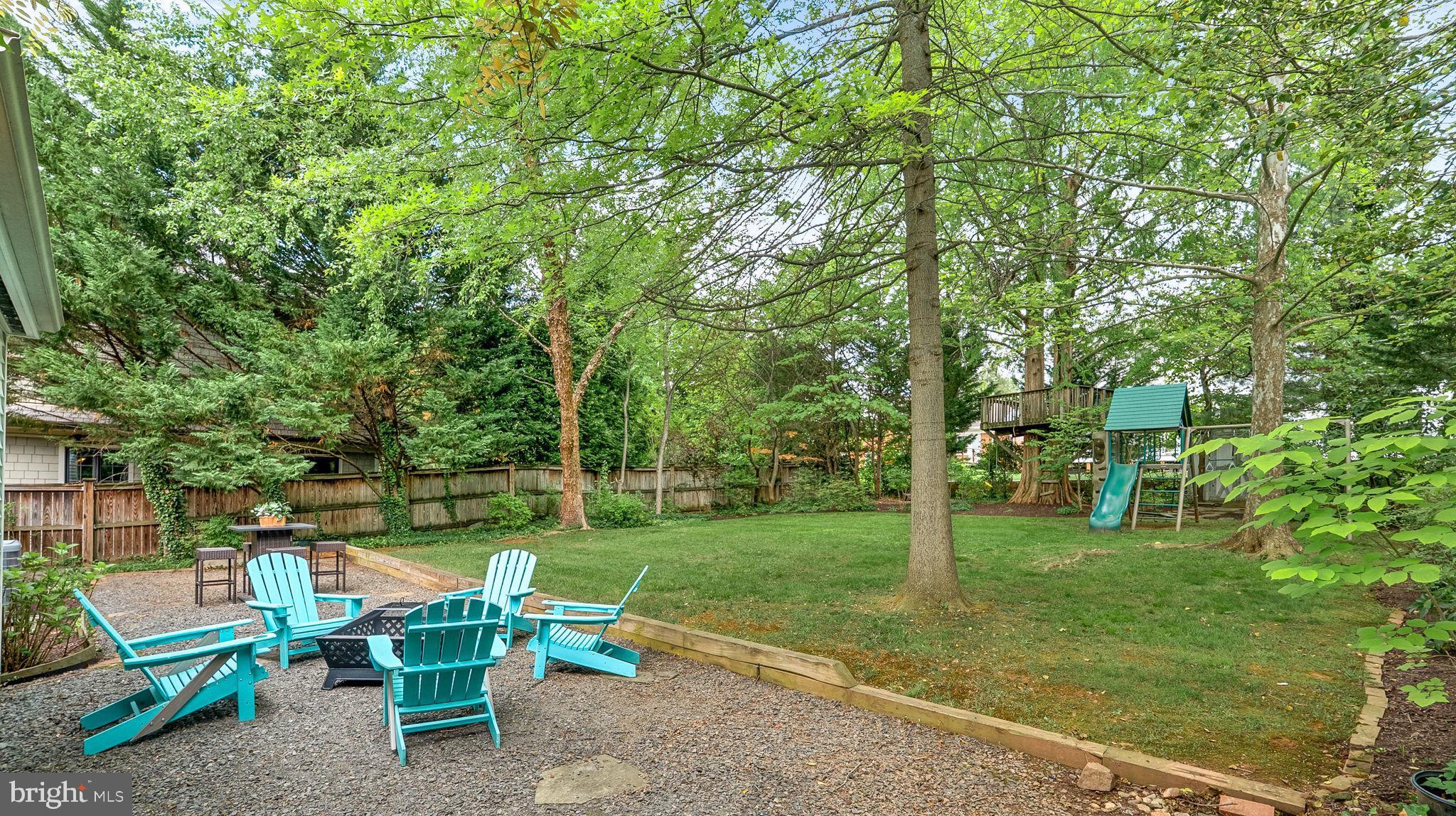 8707 Ridge Road Bethesda, MD 20817 - Photo 4 of 70 Park-like setting! Enormous 12,281 + sq. ft. lot!