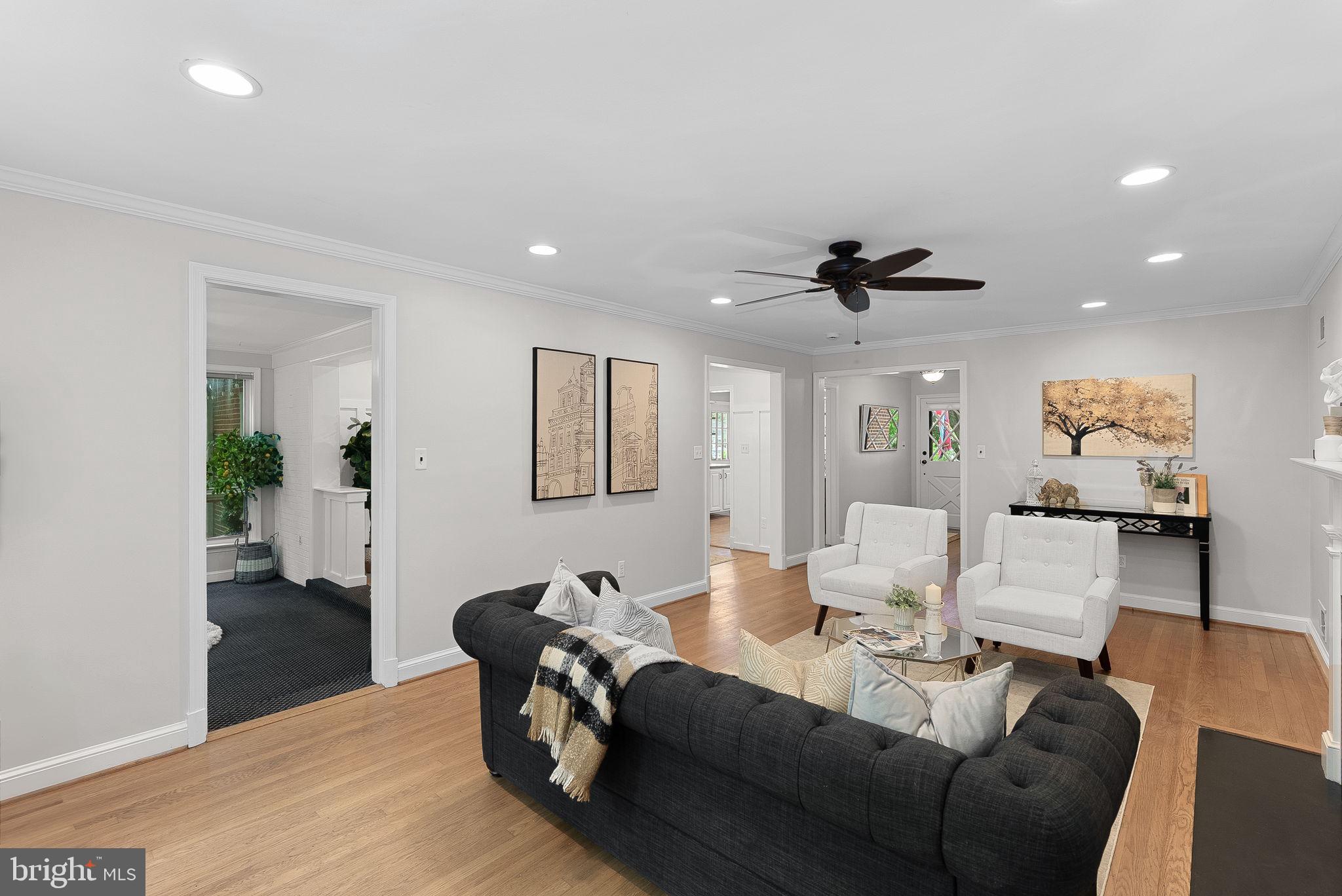 8707 Ridge Road Bethesda, MD 20817 - Photo 10 of 70 a living room with furniture