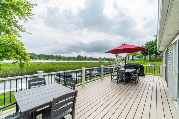 $774,500 | 60 Lane 101D Jimmerson Lake, Angola, IN 46703