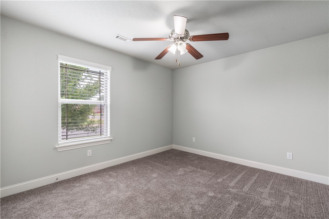 457 Harper Drive Pea Ridge, AR 72751 - Photo 3 of 22 Empty room