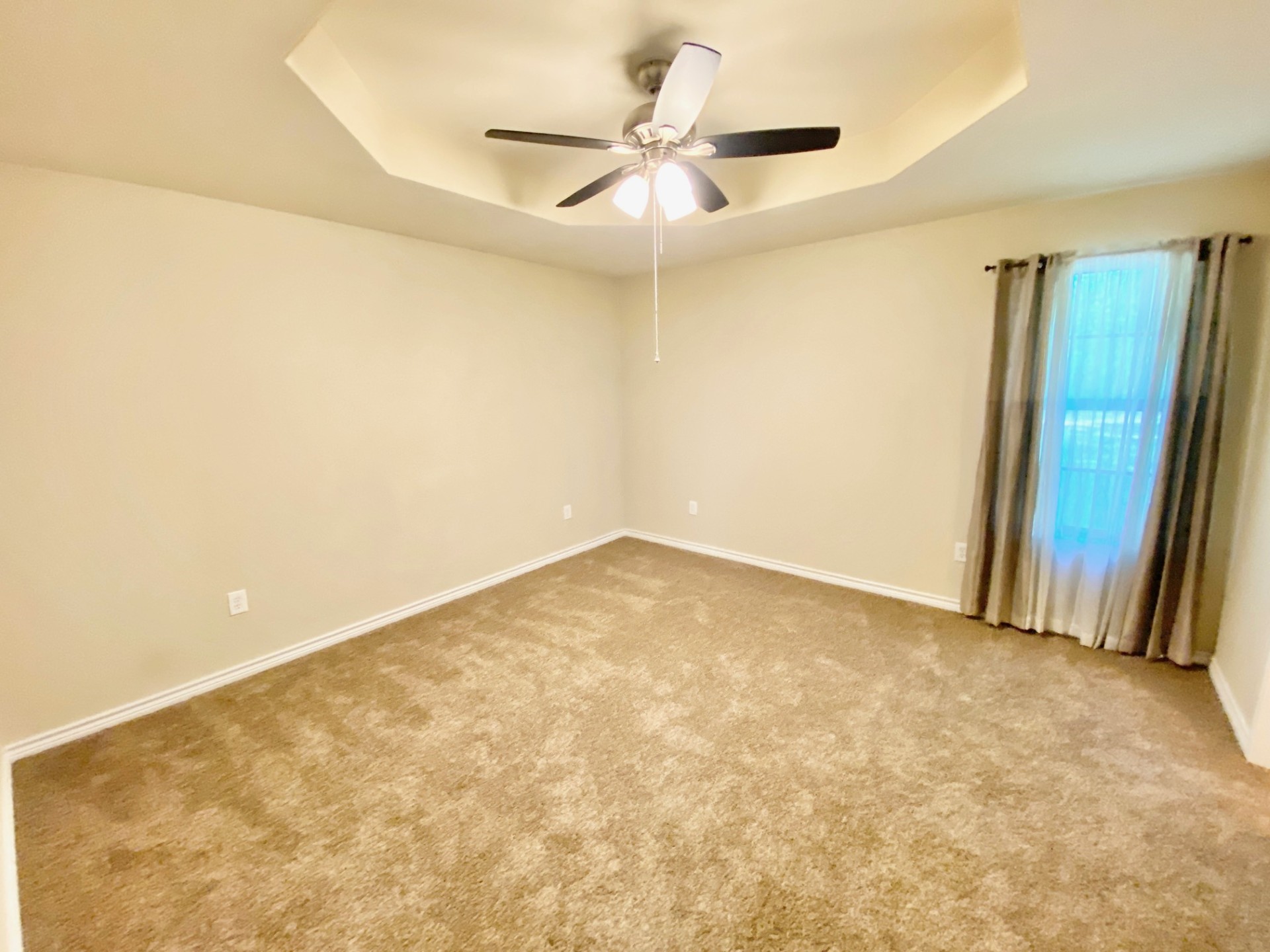 2745 Bethlehem Road Lufkin, TX 75904 - Photo 8 of 14 a view of an empty room
