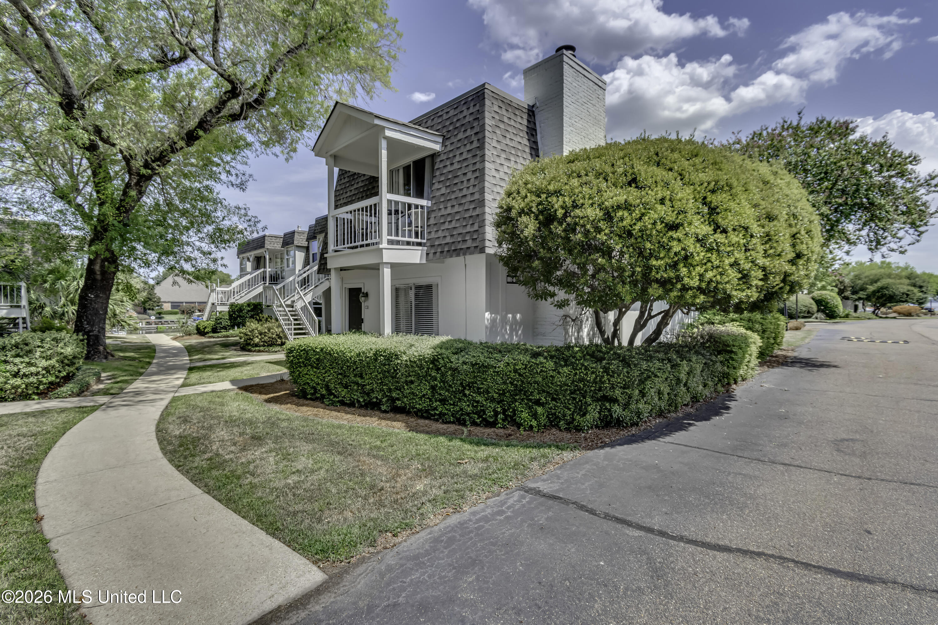 550 Post Road Unit 801-801-5